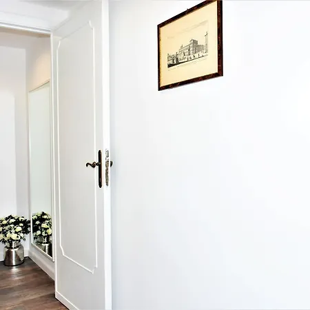 Coliseum Apartment Rome