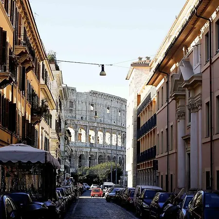 Coliseum Apartment *